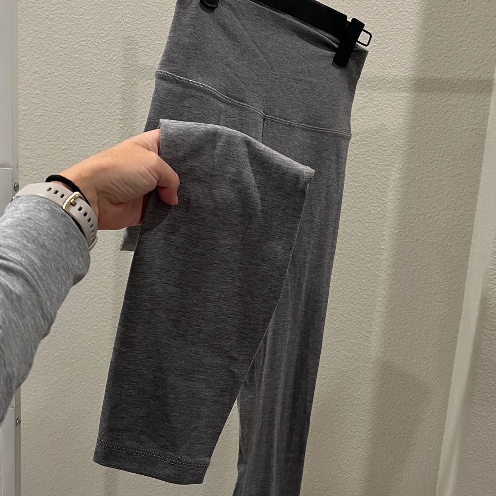 Lululemon 25” align leggings in Heather grey size 4